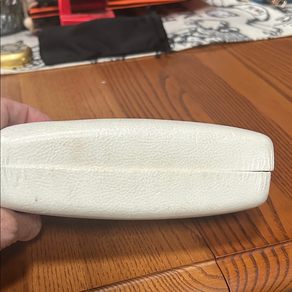 Versace Women's Sunglasses - Chic Purple Tint - Picture 11 of 14